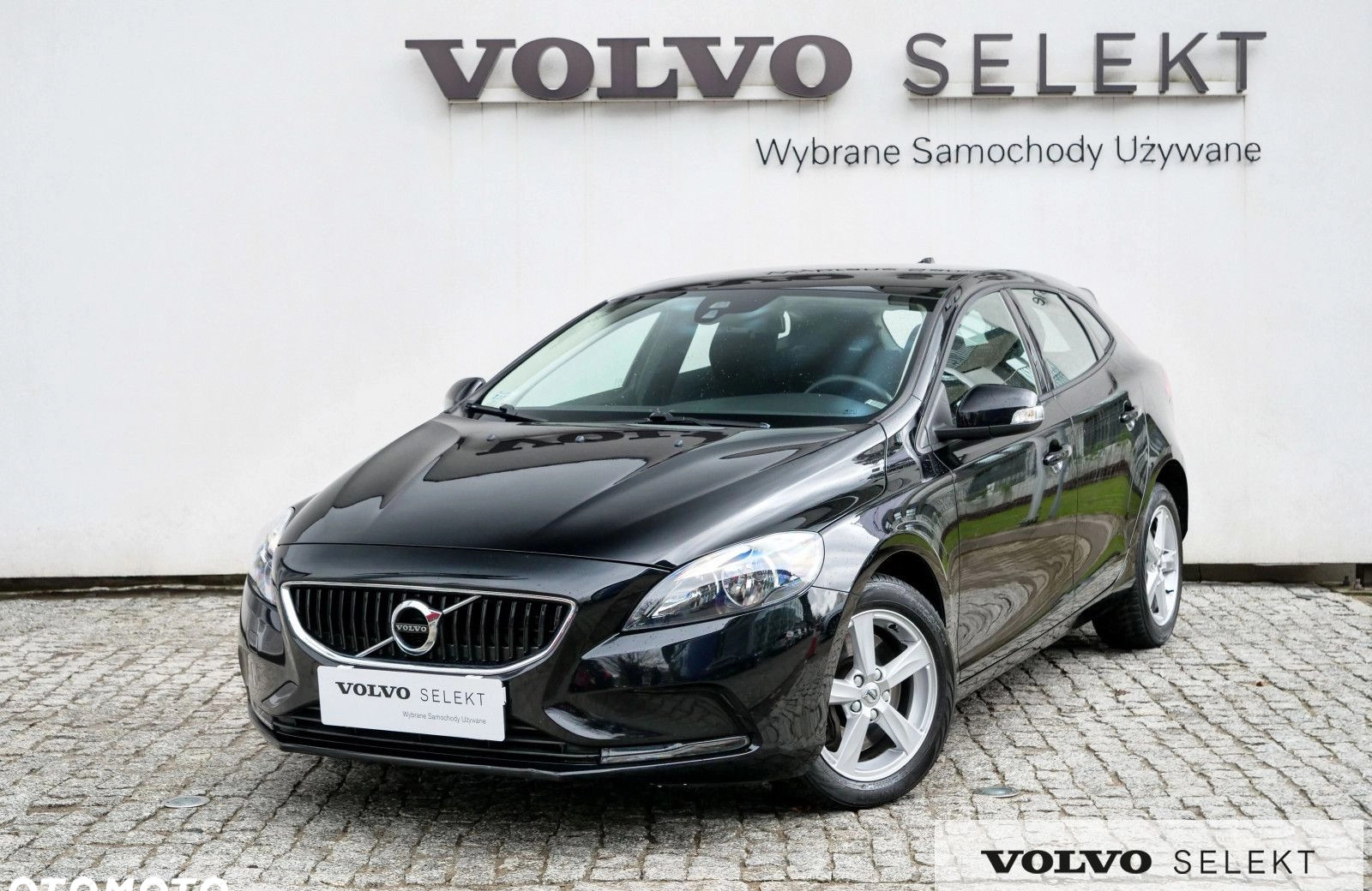 volvo v40 dukla Volvo V40 cena 79900 przebieg: 63687, rok produkcji 2019 z Dukla